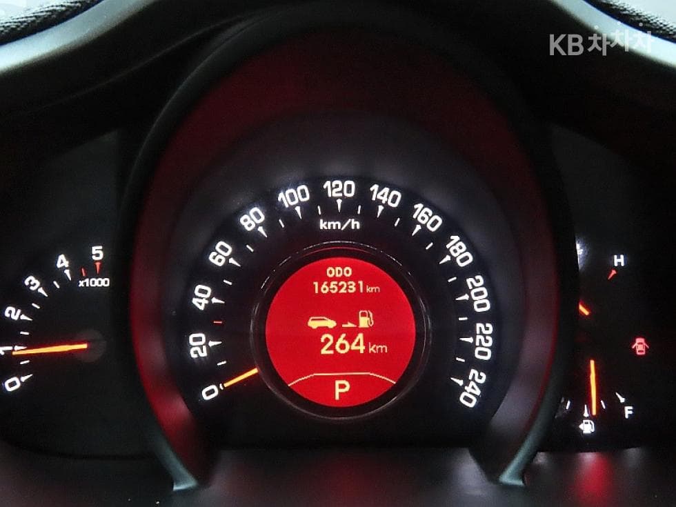 Киа Sportage R2WD Дизел LIMITED - 8