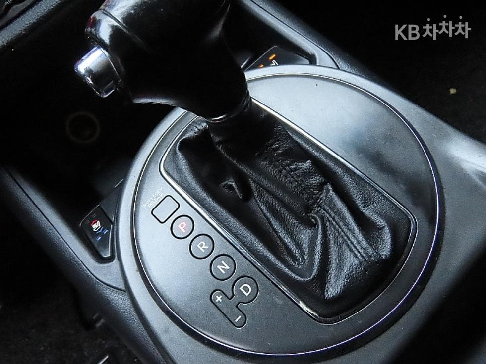 Киа Sportage R2WD Дизел LIMITED - 9
