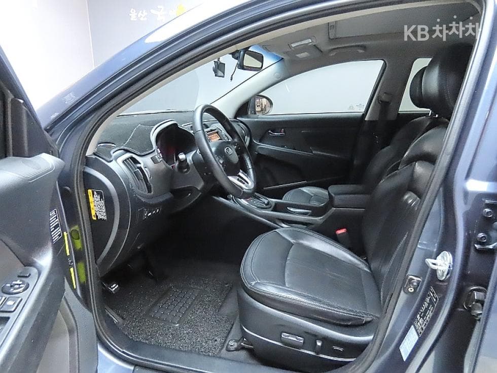 Киа Sportage R2WD Дизел LIMITED - 10