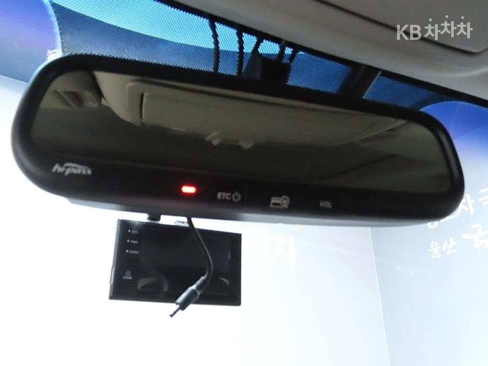 Киа Sportage R2WD Дизел LIMITED - 15