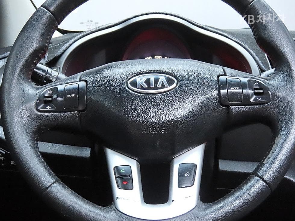 Киа Sportage R2WD Дизел LIMITED - 17