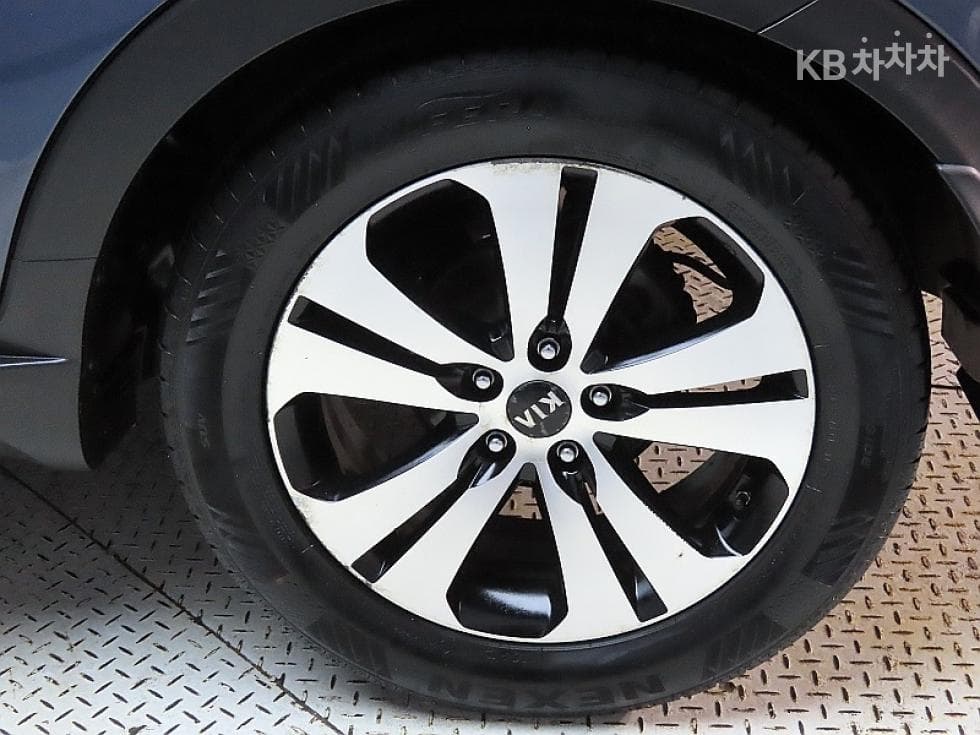 Киа Sportage R2WD Дизел LIMITED - 20