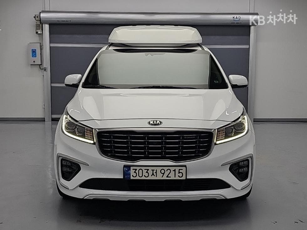 Kia The New (facelift) CarnivalHigh Limousine (Carnival) 3.3 Gasoline 9-seater Noblesse Special (special feature/edition) - 2