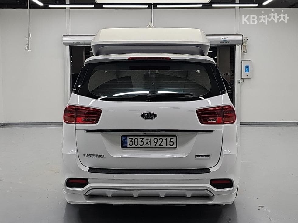 Kia The New (facelift) CarnivalHigh Limousine (Carnival) 3.3 Gasoline 9-seater Noblesse Special (special feature/edition) - 3