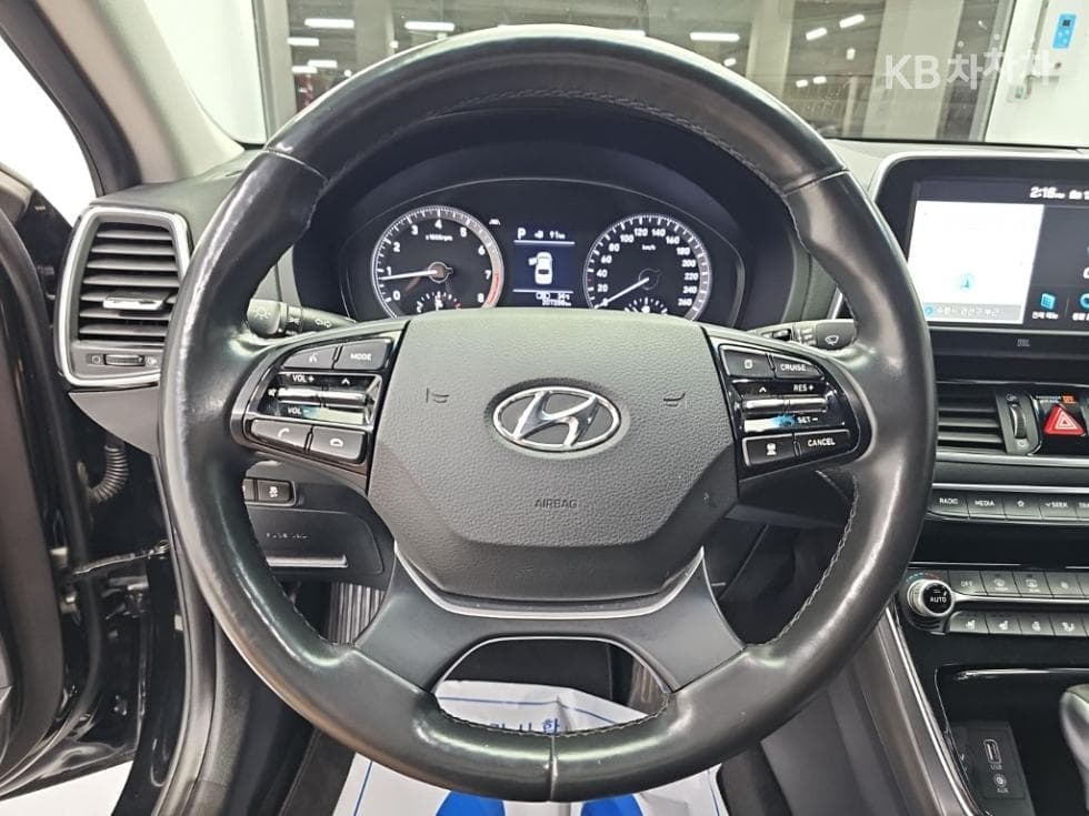 Hyundai Grandeur (Azera)IG2.4 Premium Special (special feature/edition) - 9