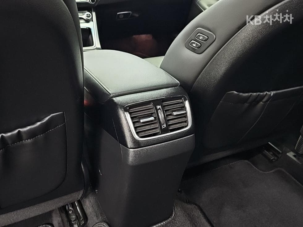 Hyundai Grandeur (Azera)IG2.4 Premium Special (special feature/edition) - 13