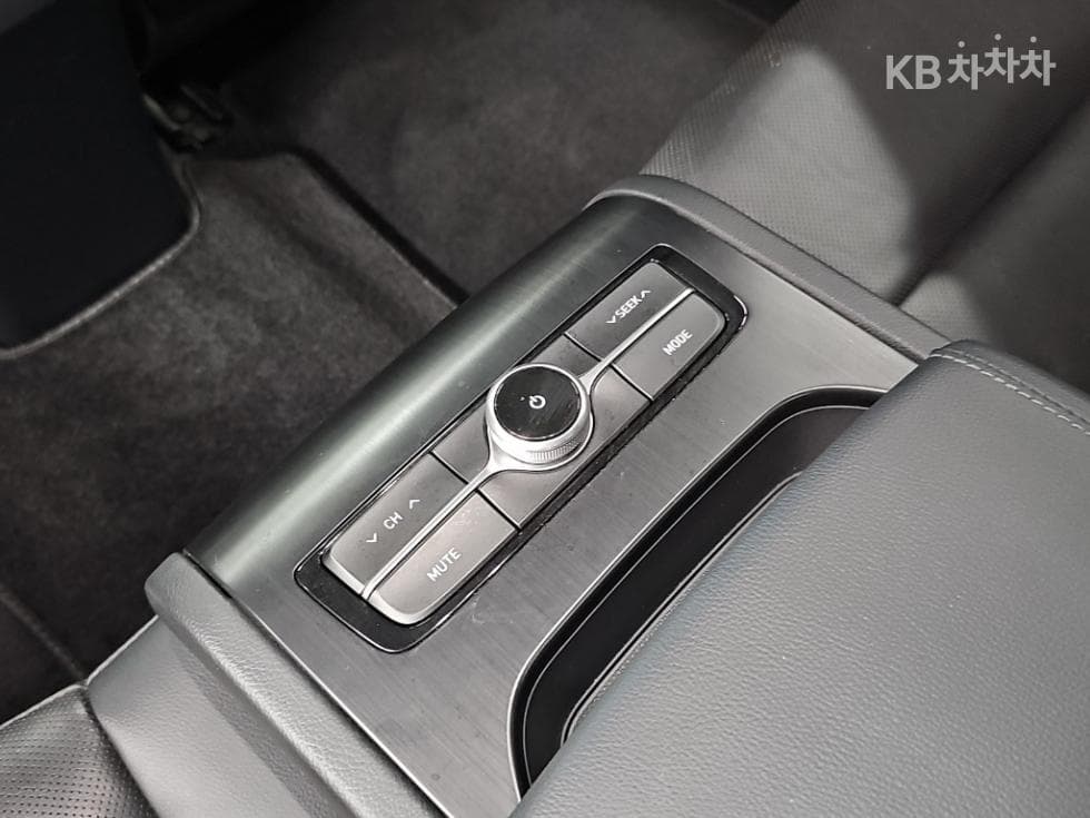 Hyundai Grandeur (Azera)IG2.4 Premium Special (special feature/edition) - 14