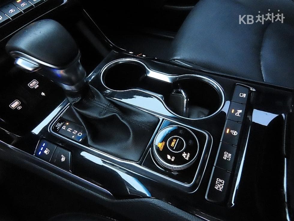 Kia Mohave 더마스터3.0 Diesel 4WD 플래티넘 - 9