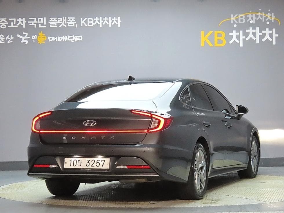 Hyundai Sonata (DN8)2.0 Premium 패밀리 - 2