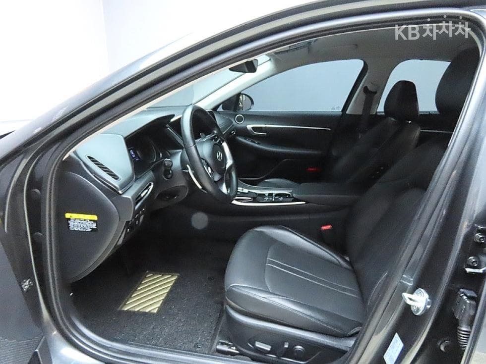 Hyundai Sonata (DN8)2.0 Premium 패밀리 - 10