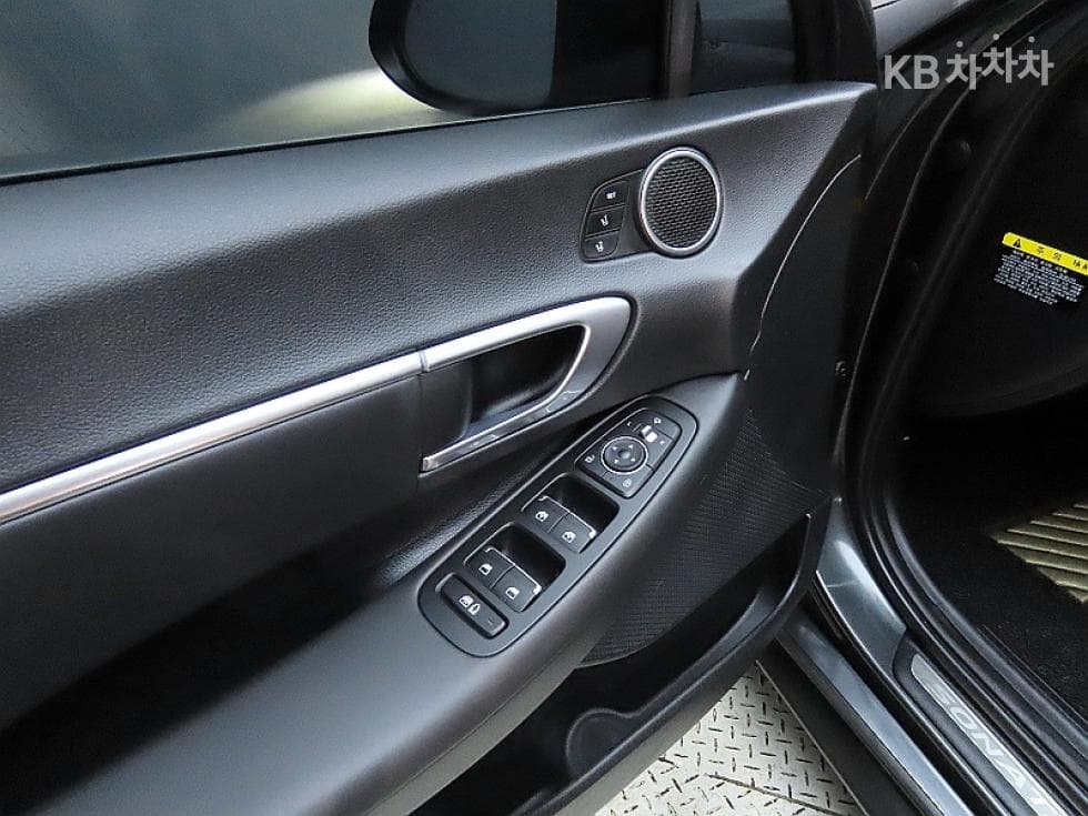 Hyundai Sonata (DN8)2.0 Premium 패밀리 - 13