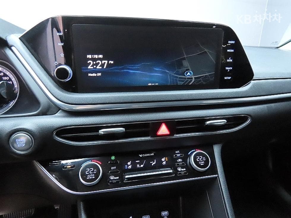 Hyundai Sonata (DN8)2.0 Premium 패밀리 - 15