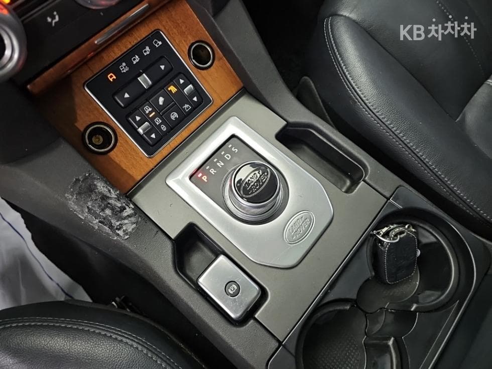 Land Rover 디스커버리43.0 SDV6 SE - 8