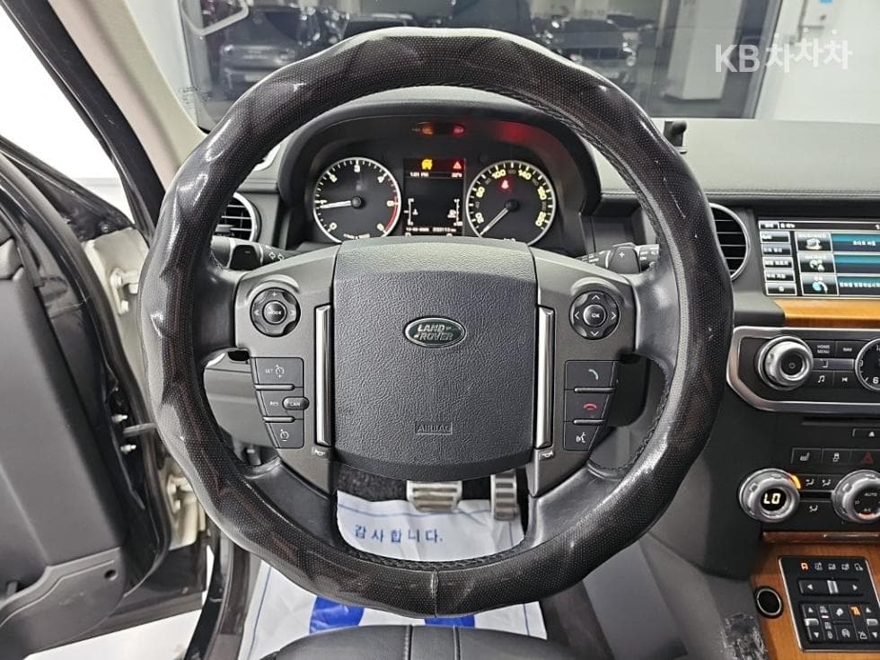 Land Rover 디스커버리43.0 SDV6 SE - 9