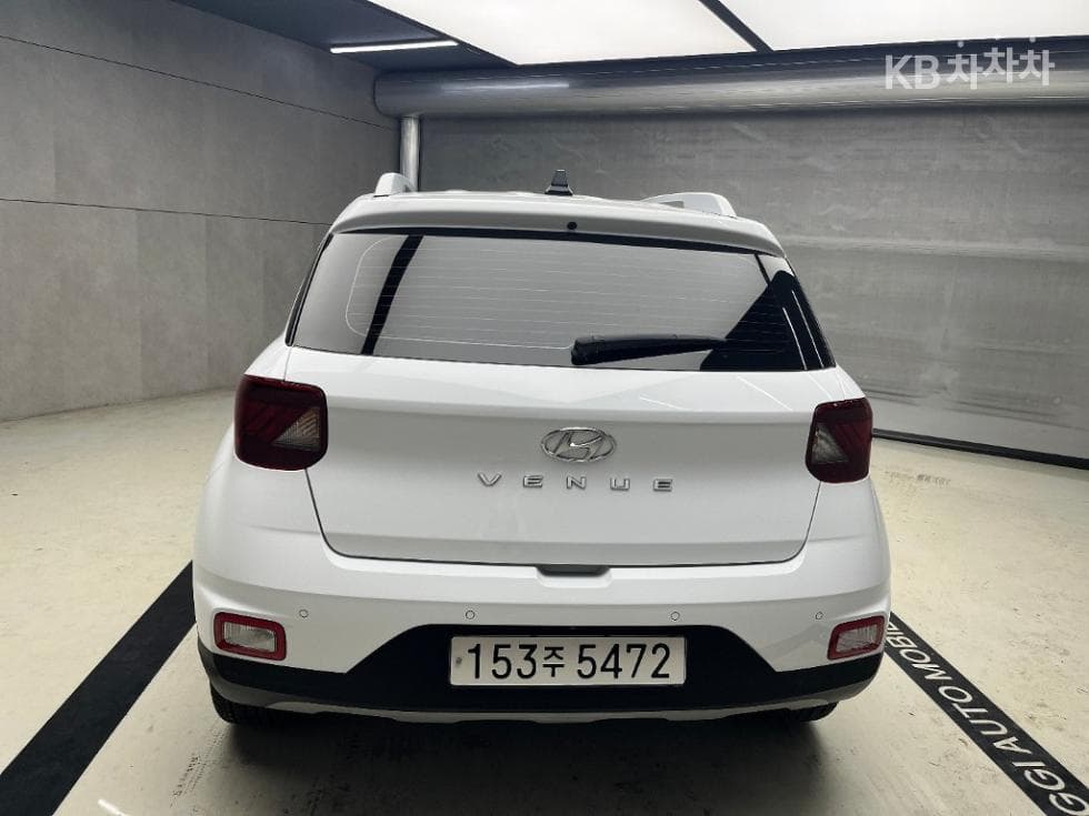 Хюндай ВениуБензин 1.6 Modern Plus - 3