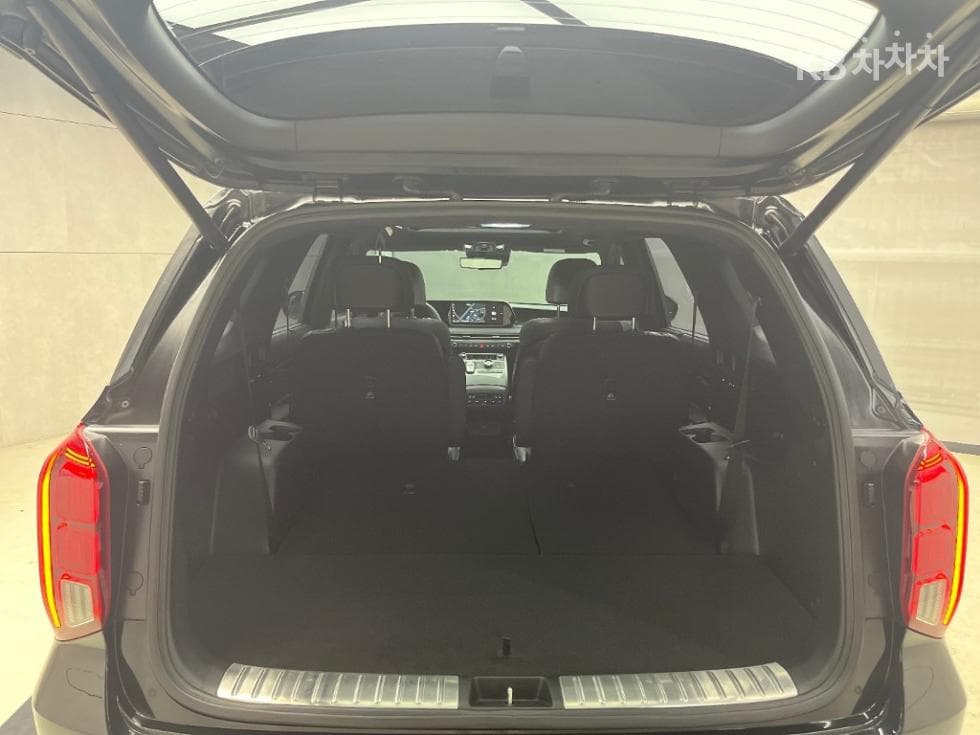 Hyundai The New (facelift) Palisade3.8 Gasoline 2WD Calligraphy - 16
