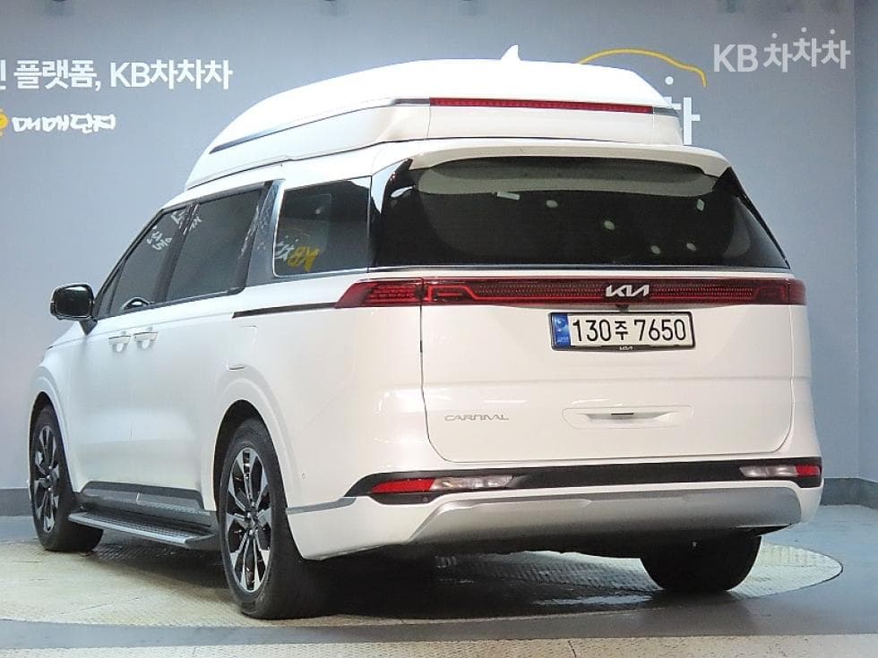 Kia Carnival 4th generationHigh Limousine (Carnival) G3.5 GDI 7-seater (Limousine) Signature - 4