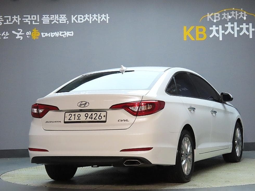 Hyundai Sonata LF2.0 Smart Standard - 2