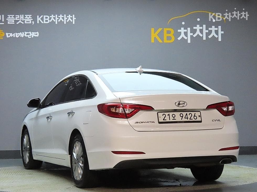 Hyundai Sonata LF2.0 Smart Standard - 4