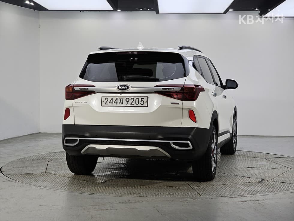 Kia Seltos1.6 Gasoline Turbo 2WD Noblesse - 3