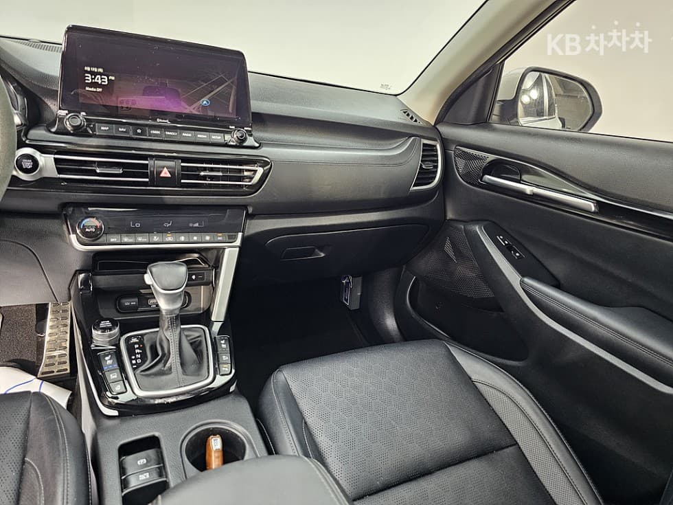 Kia Seltos1.6 Gasoline Turbo 2WD Noblesse - 10