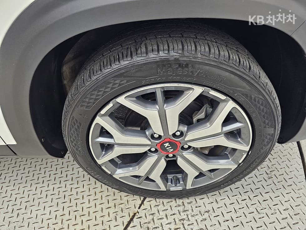 Kia Seltos1.6 Gasoline Turbo 2WD Noblesse - 20