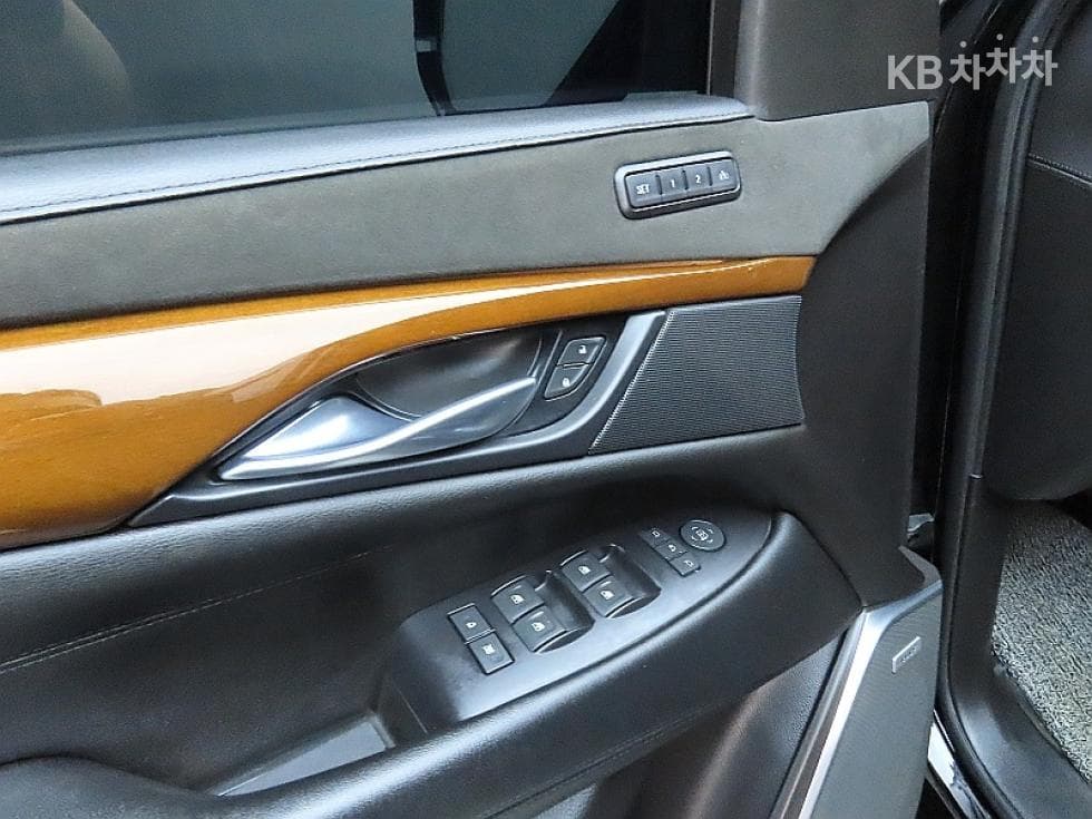 캐딜락 ESCALADE(4th generation)6.2 V8 - 13