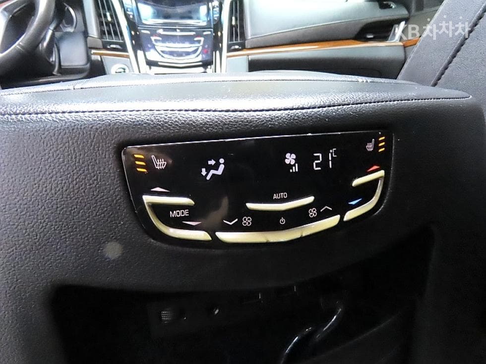 캐딜락 ESCALADE(4th generation)6.2 V8 - 18