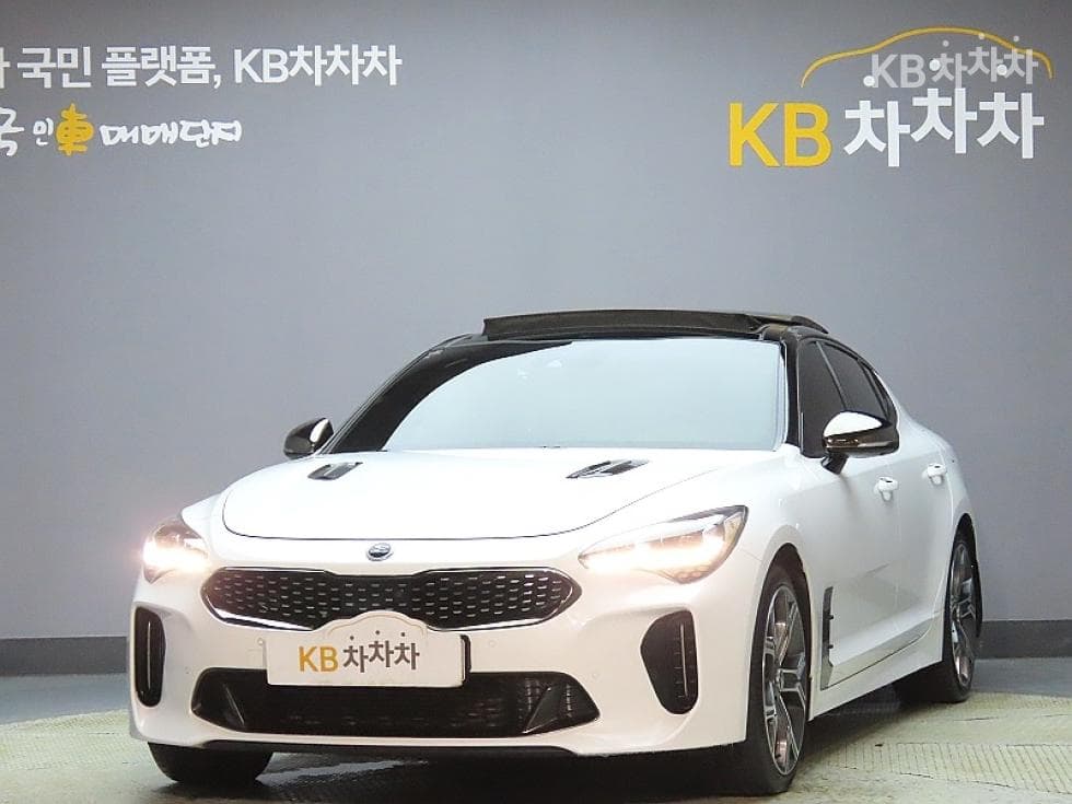 Kia Stinger 3.3 Turbo 4WD GT - Image 1