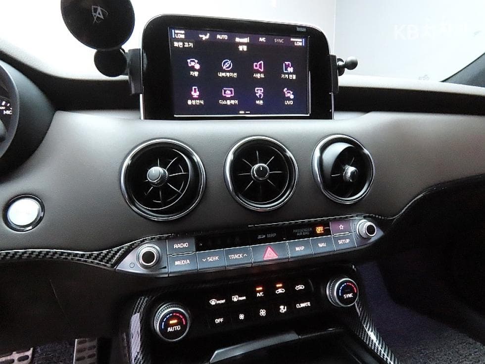 Kia Stinger3.3 Turbo 4WD GT - 16