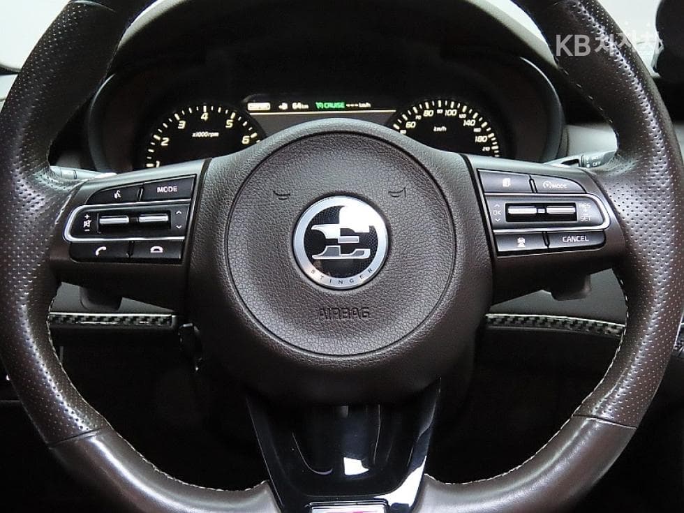 Kia Stinger3.3 Turbo 4WD GT - 17
