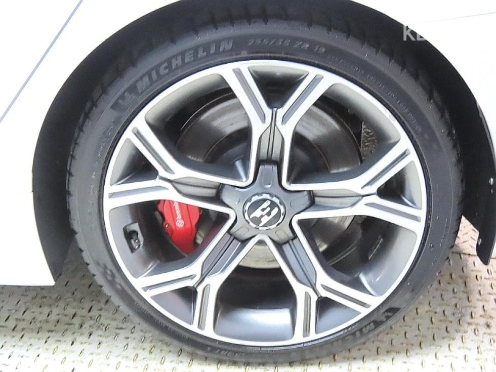 Kia Stinger3.3 Turbo 4WD GT - 20