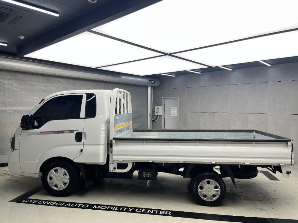 Киа The New (фейслифт) Бонго 3 (лек)1 тон Королевска кабина Удължено междуосие 2WD GLS - 4