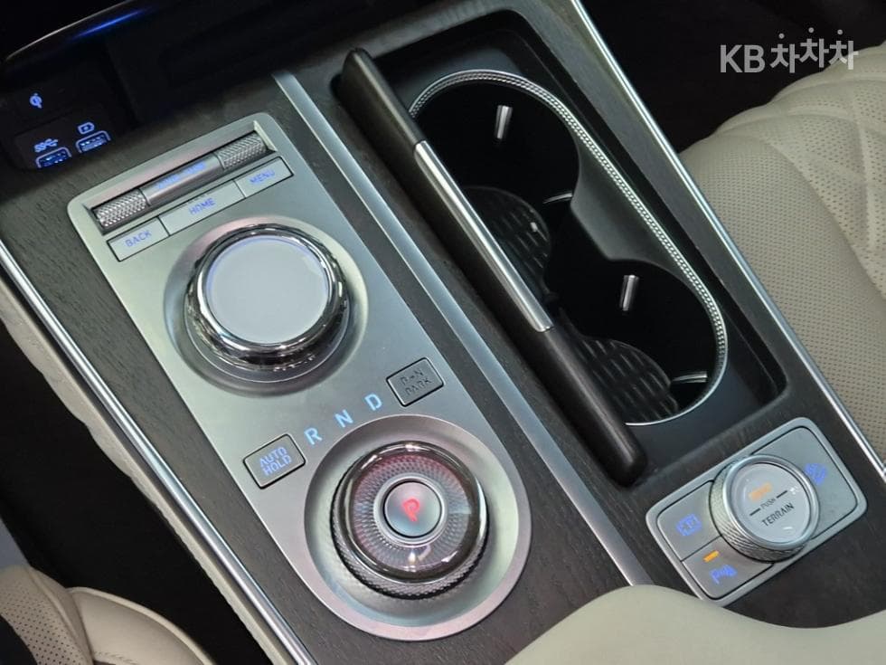 Genesis GV802.5 Turbo Gasoline AWD - 8