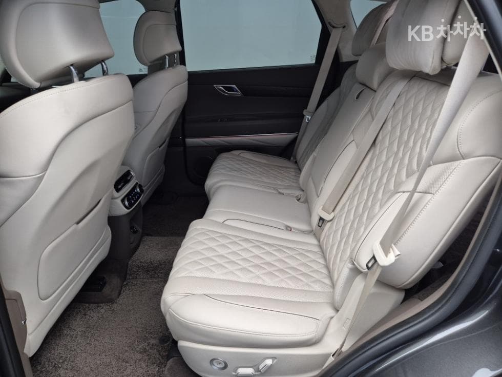 Genesis GV802.5 Turbo Gasoline AWD - 12