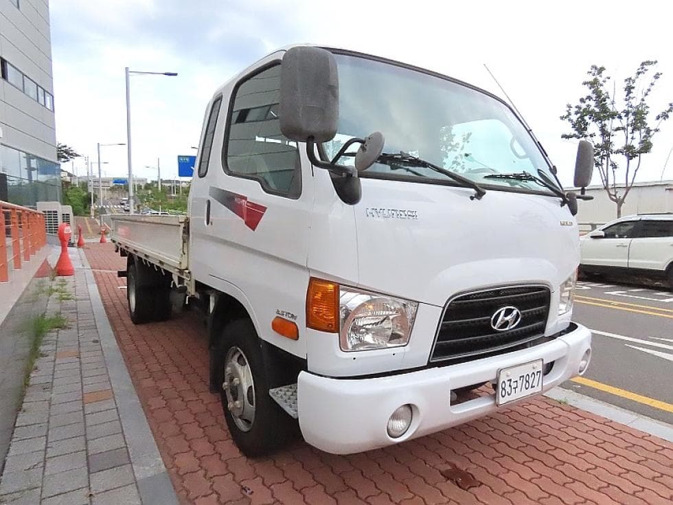 Hyundai e-Mighty2.5Ton Super Cab GOLD - 4