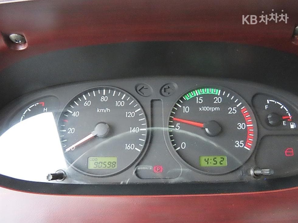 Hyundai e-Mighty2.5Ton Super Cab GOLD - 7