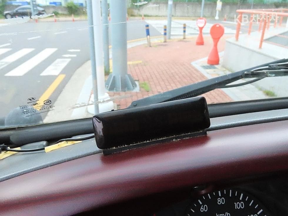 Hyundai e-Mighty2.5Ton Super Cab GOLD - 12
