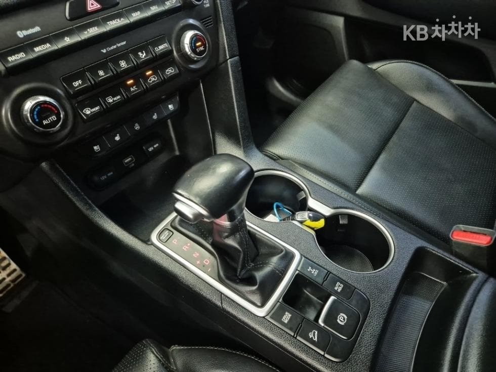 Киа Sportage 더 볼드Смарт스트림 D 1.6 Дизел 4x4 Тренди - 8