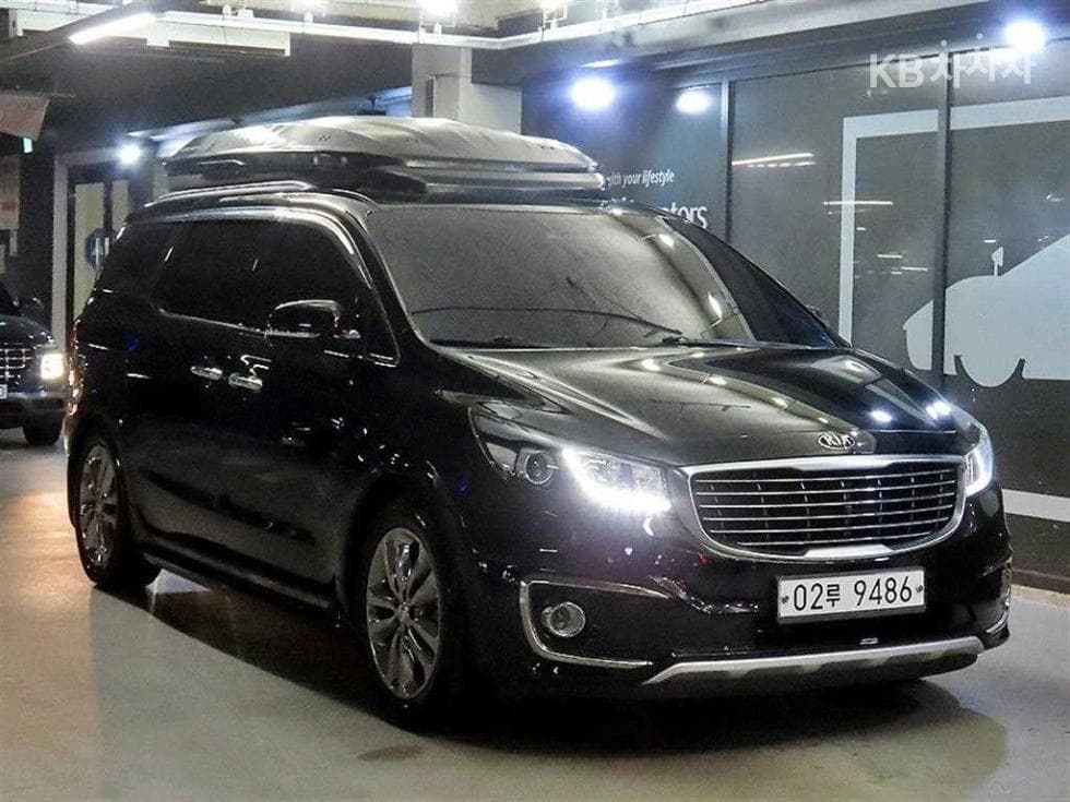 Киа All New Канивал 9-местен 2.2 Дизел Noblesse - Image 1