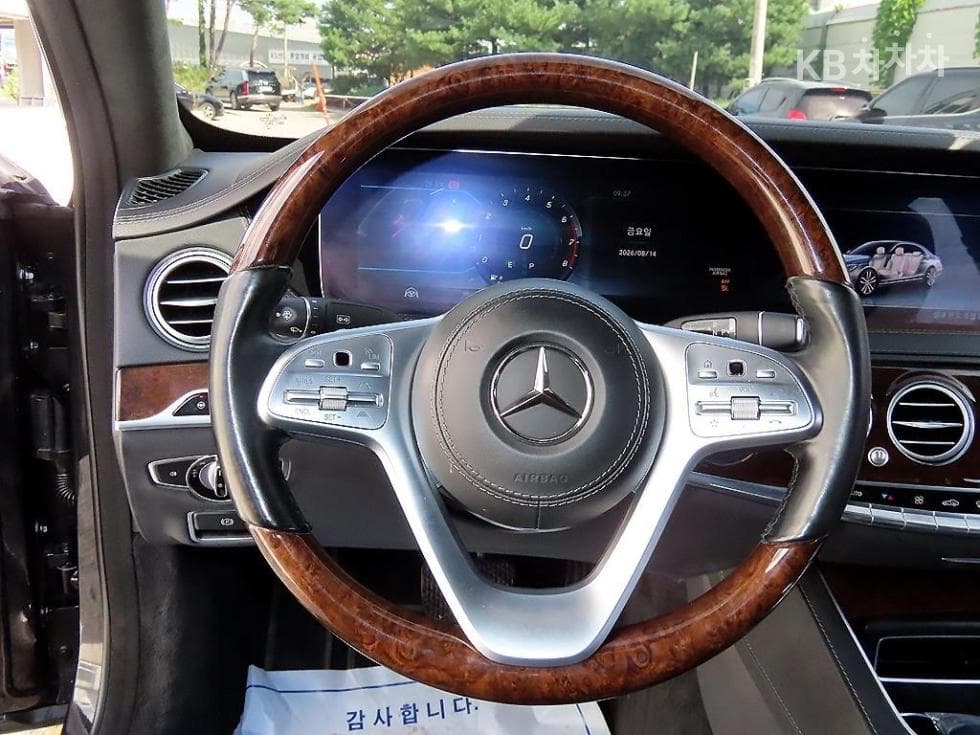 Mercedes-Benz New S-ClassS560L 4MATIC - 8