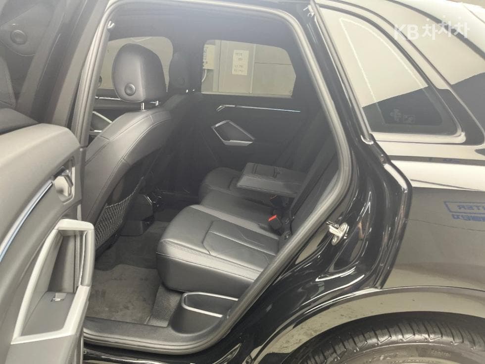 Audi The New Q3(F3)40 TFSI Quattro Premium - 6