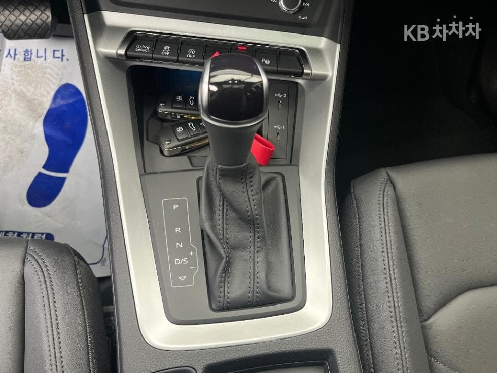 Audi The New Q3(F3)40 TFSI Quattro Premium - 10
