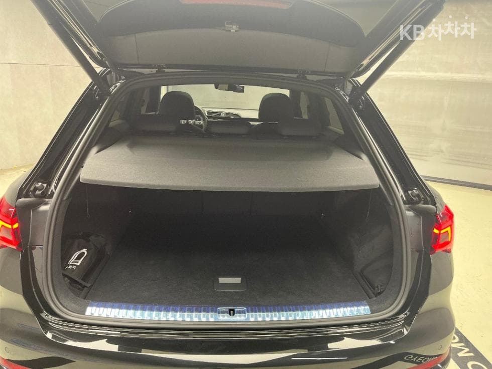 Audi The New Q3(F3)40 TFSI Quattro Premium - 16