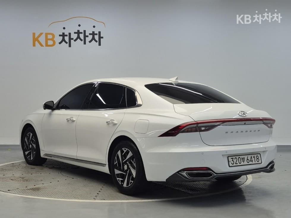 Hyundai The New (facelift) Grandeur (Azera) Hybrid2.4 Le Blanc - 2