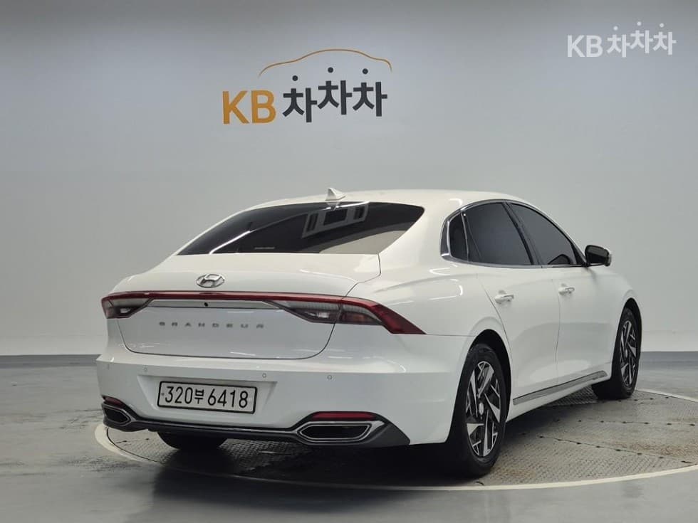Hyundai The New (facelift) Grandeur (Azera) Hybrid2.4 Le Blanc - 3