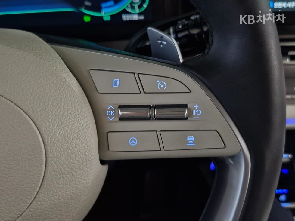 Hyundai The New (facelift) Grandeur (Azera) Hybrid2.4 Le Blanc - 14
