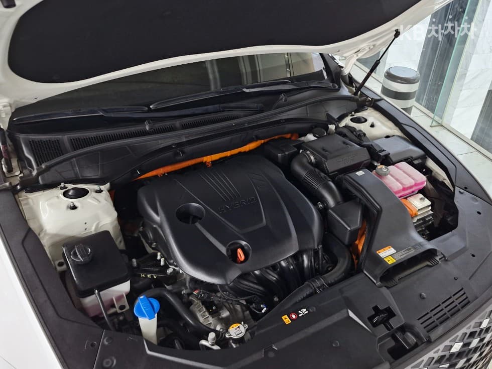 Hyundai The New (facelift) Grandeur (Azera) Hybrid2.4 Le Blanc - 20