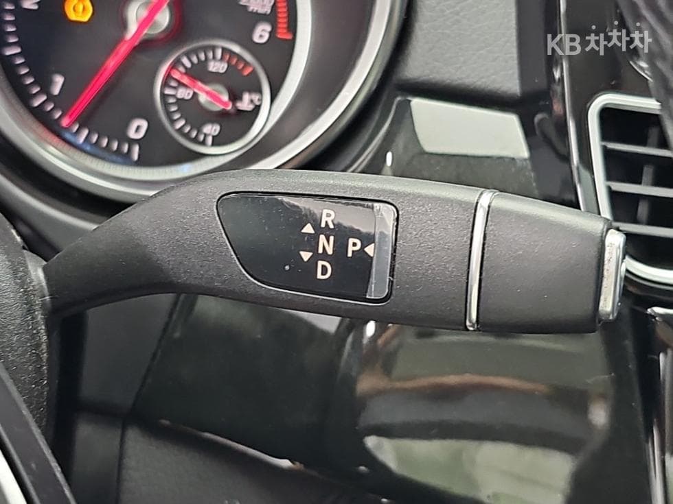 Mercedes-Benz GLS (X166)350d 4MATIC - 8