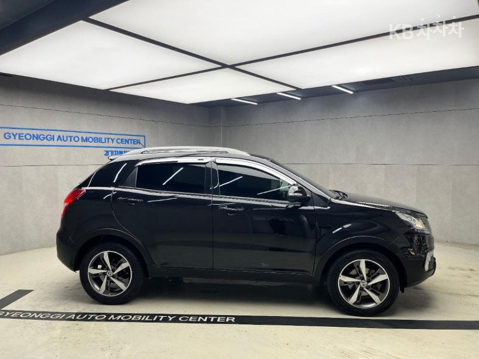КейДжи Мобилити Нов Стил 코란도 C2.2 RX 2WD Висок клас - 2
